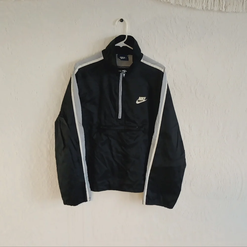 Nike Black Pullover Windbreaker Jacket Lightweight Activewear Workout Large